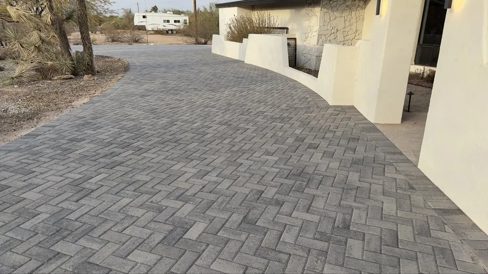 Reliable yard maintenance in Tolleson, AZ - Medinas Landscaping