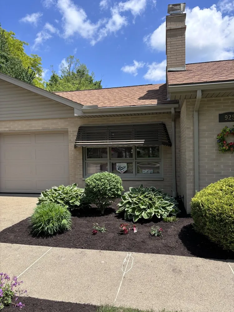 Professional garden landscaping experts serving New Philadelphia, OH - Medley’s Lawn Care