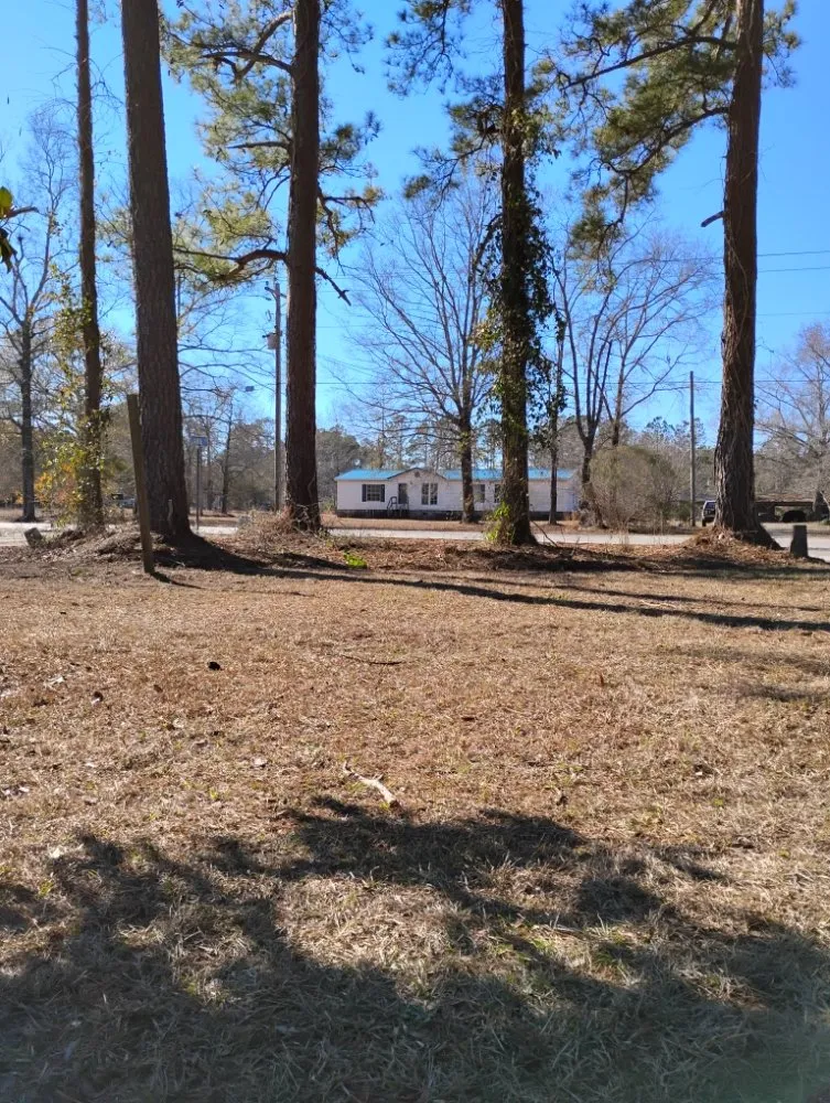 Professional garden landscaping experts serving Conway, SC - Medlin's Landscaping Services