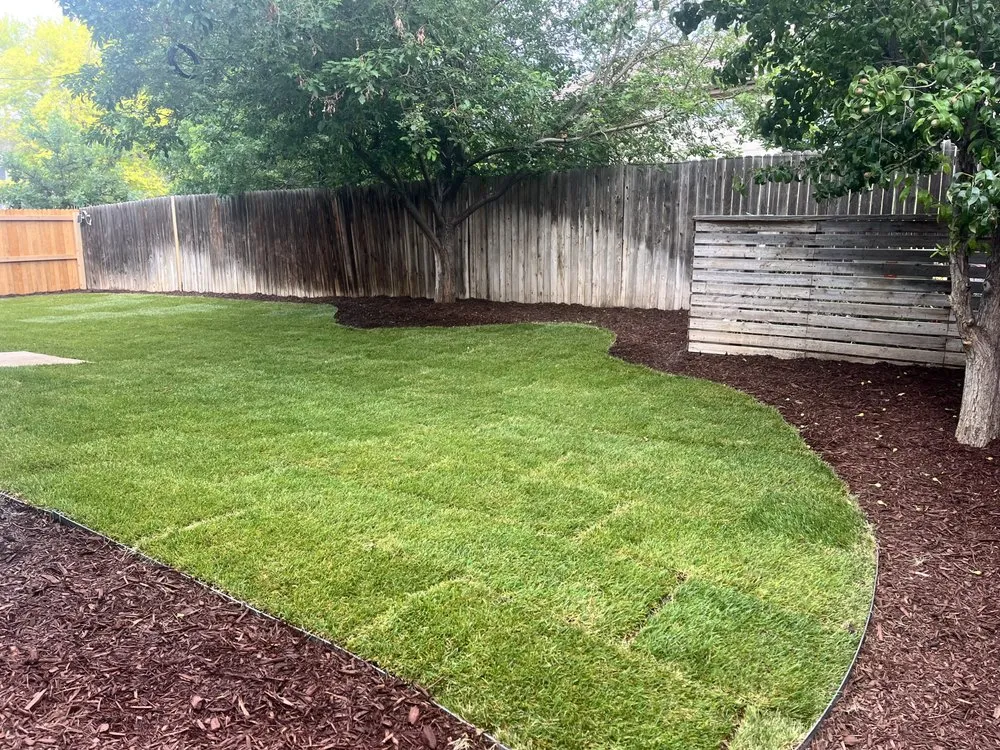 Custom lawn mowing service experts serving Aurora, CO - Medrano Lanpscape