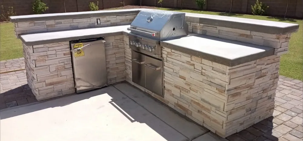 Expert lawn mowing service in Yuma, AZ - Medrano's Landscape