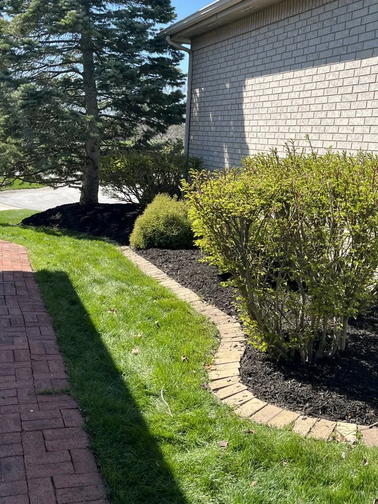 Top-rated yard maintenance in Chesterton, IN - Meeks Mowing & More