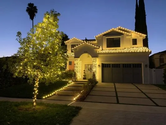 Meerk Construction and Landscaping Logo