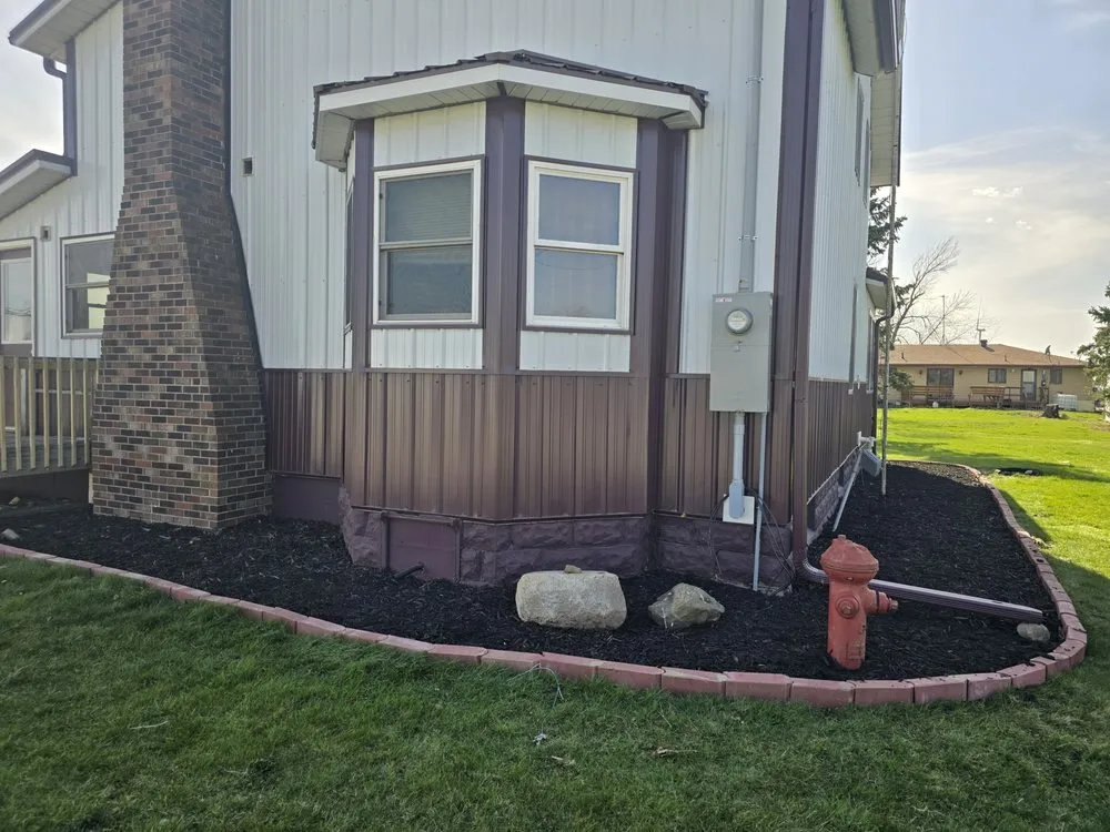 Professional landscape installation in Altoona, IA - Meerkats Landscaping