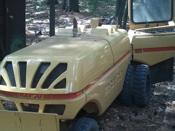 Expert lawn care service experts serving Waterford, WI - Meinecke Tree And Landscape Services