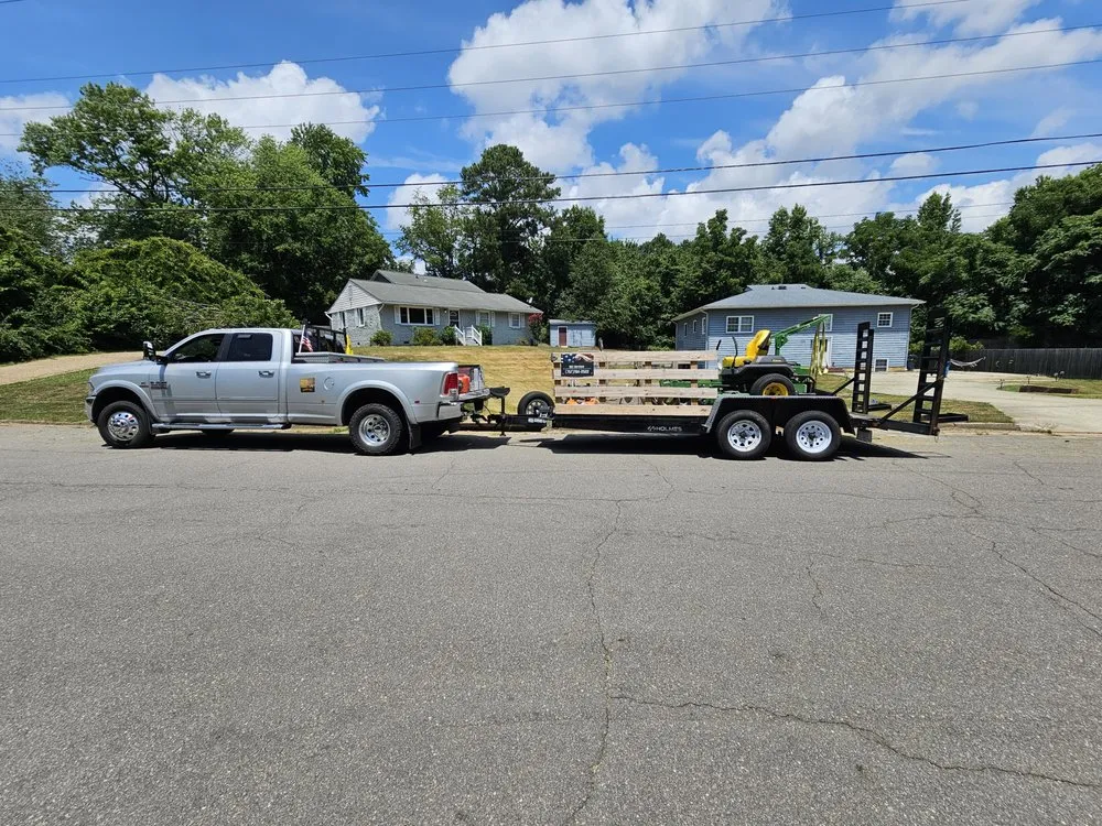 Local lawn care service near you in Williamsburg, VA by Mej Service