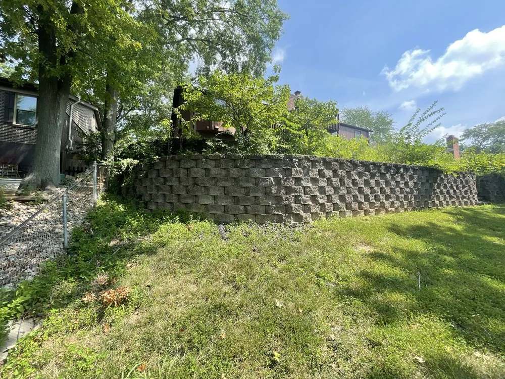 Top-rated residential landscaping experts serving Saint Louis, MO - Mejia Hand Scape & Landscape