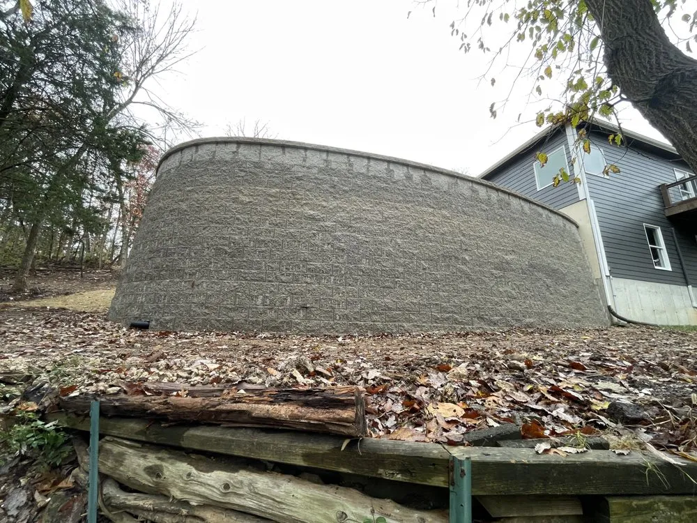 Trusted garden landscaping in Saint Louis, MO by Mejia Hand Scape & Landscape