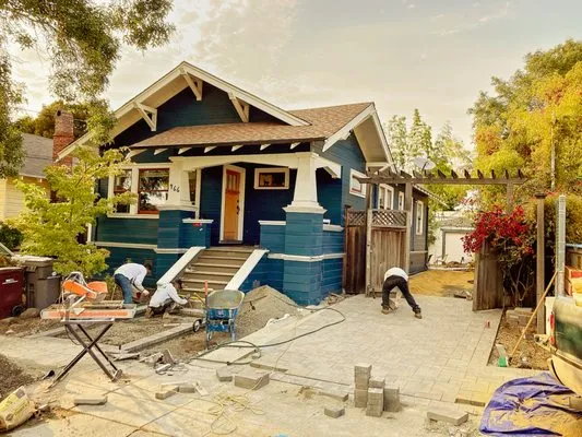 Mejia Landscaping - San Francisco Logo