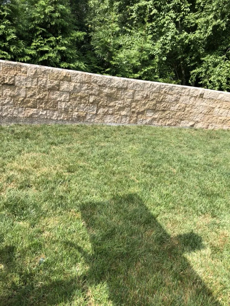 Professional lawn care service in Bridgeport, CT - Mejia Landscaping