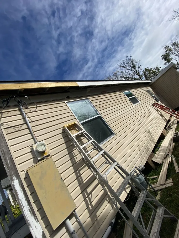 Custom lawn mowing service experts serving Laplace, LA - Mejia Quality