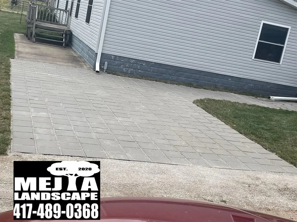Custom landscaping services in Republic, MO by Mejia's Landscape