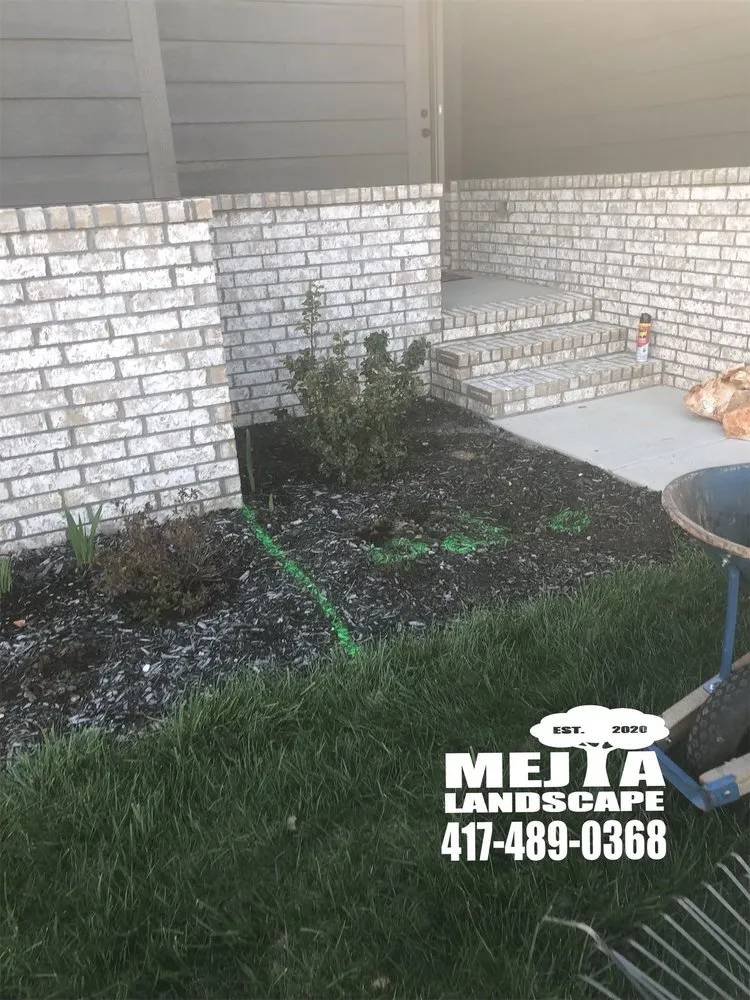 Custom lawn care service in Republic, MO - Mejia's Landscape