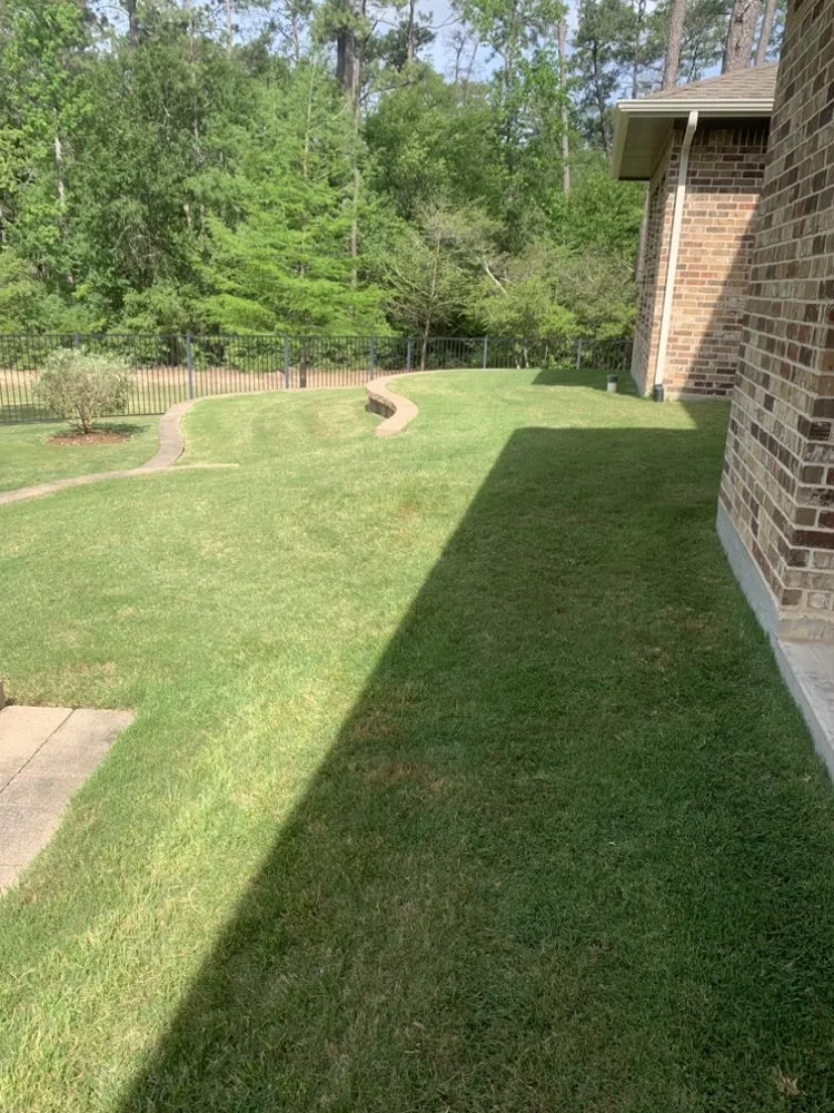 Reliable lawn mowing service experts serving Cut and Shoot, TX - Mejia’s Landscaping