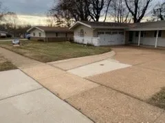 Reliable lawn mowing service in Saint Louis, MO - Mejias Landscaping