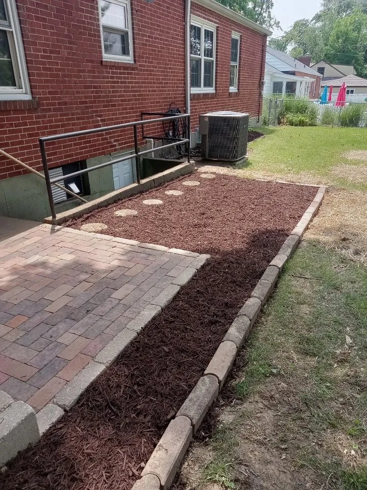 Top-rated landscape installation experts serving Saint Louis, MO - Mejias Landscaping