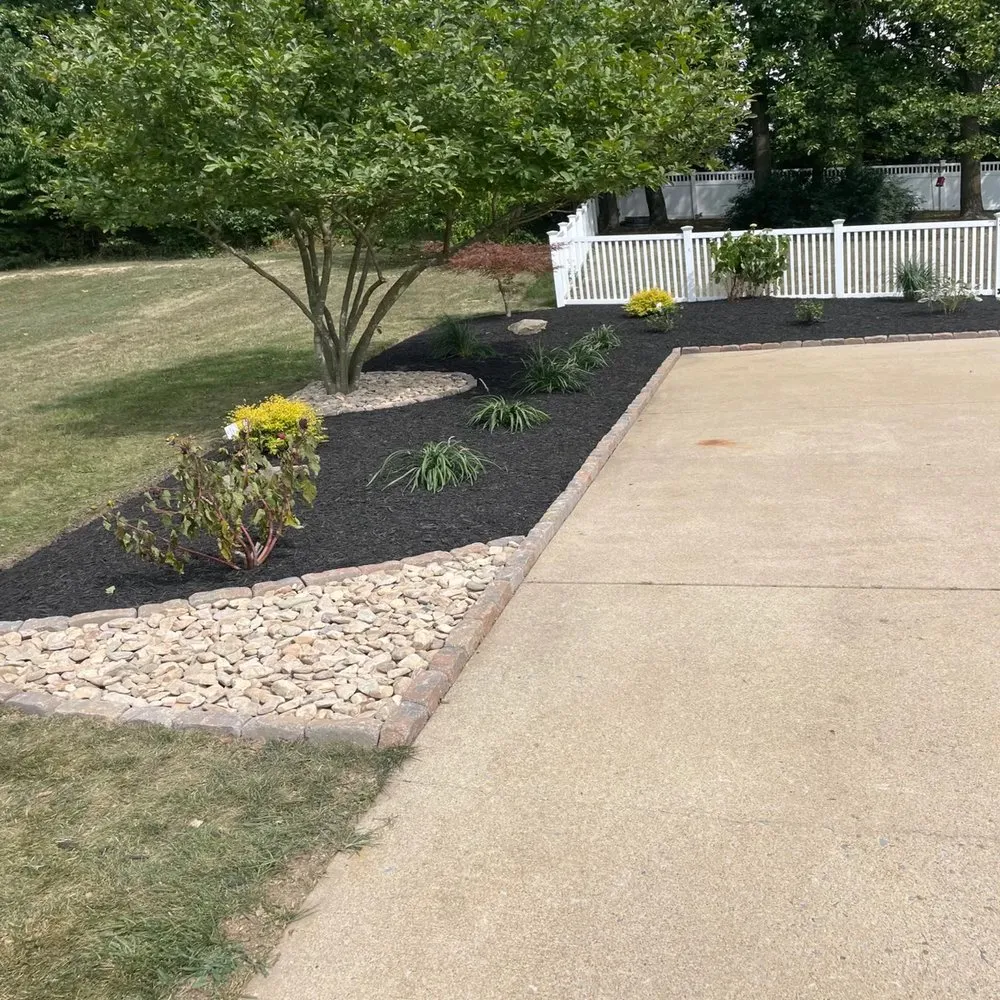Expert yard cleanup service in Bridgewater, VA - Mejia’s Landscaping Services