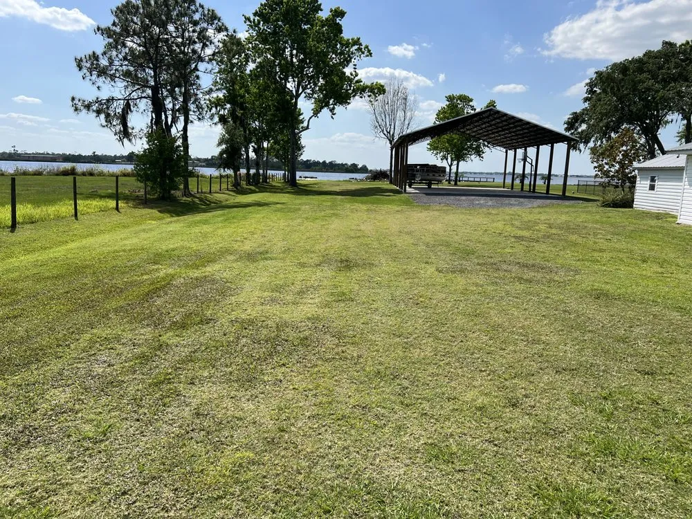 Trusted yard maintenance for beautiful yards in Davenport, FL by Melendez Landscaping