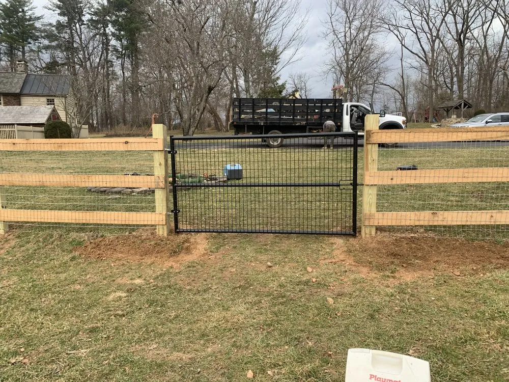 Reliable yard maintenance in Lawrenceville, NJ - Melendrez Fence
