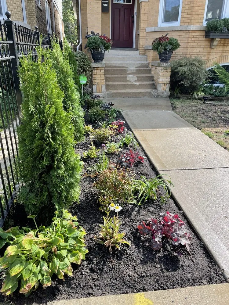 Professional outdoor landscaping in Chicago, IL by Melesio's Landscape
