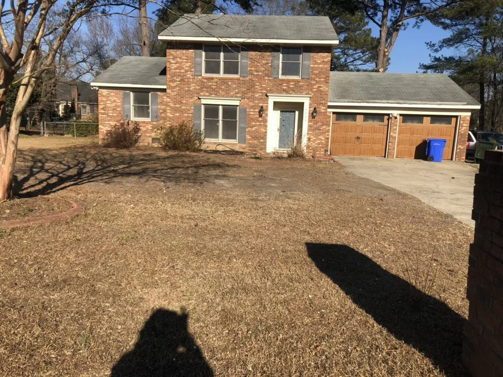 Expert lawn mowing service in Fayetteville, NC - Me’llon Enterprise Homecare