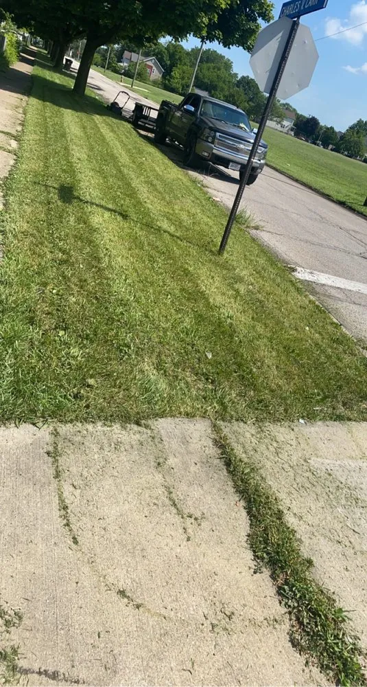 Local lawn care service experts serving Cleveland, OH - Mell’s Way out Landscaping & Hauling