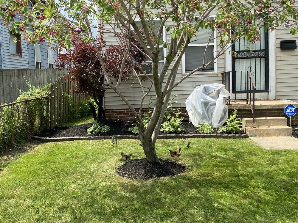 Reliable yard cleanup service for homes across Cleveland, OH - Mell’s Way out Landscaping & Hauling