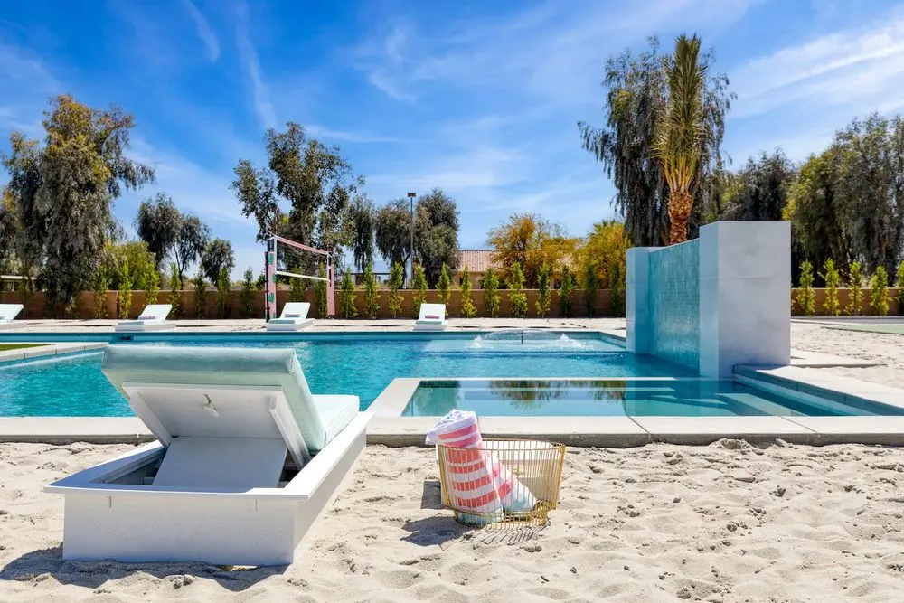 Top-rated garden landscaping experts serving Palm Desert, CA - Melos Pools and Outdoors