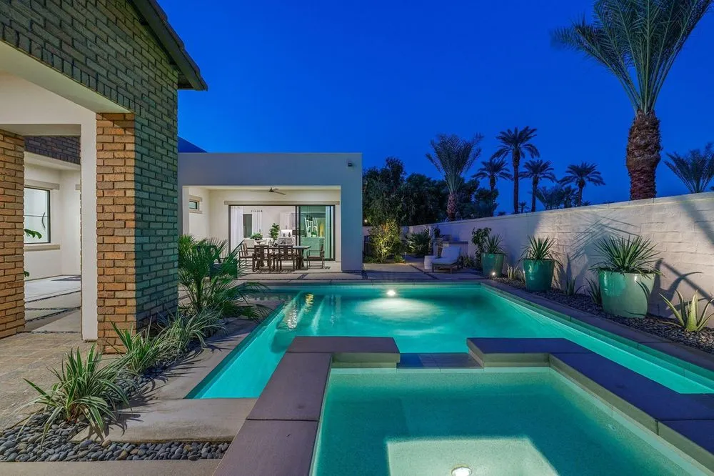 Reliable yard maintenance in Palm Desert, CA - Melos Pools and Outdoors