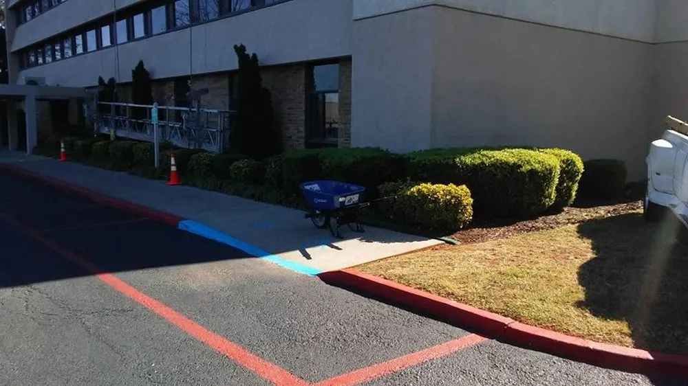 Local lawn care service experts serving Huntsville, AL - Melrose Tree and Landscaping