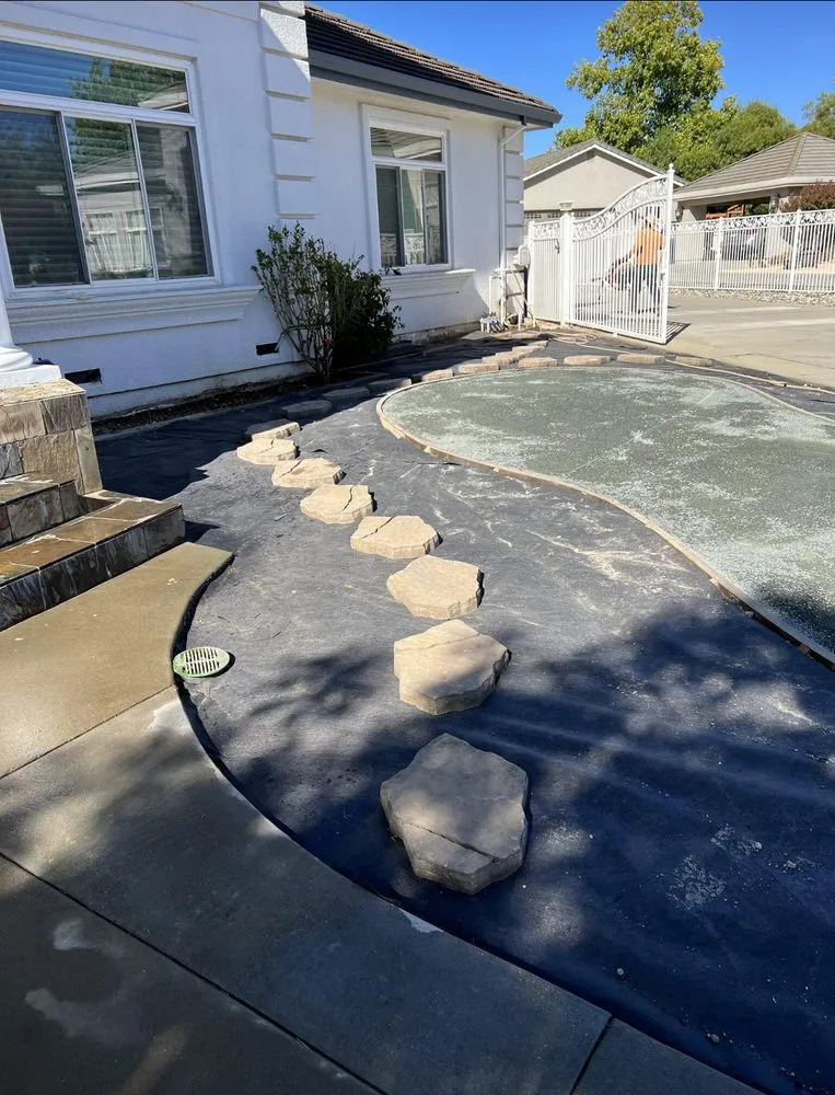 Top-rated garden landscaping for homes in Fairfield, CA by Mels Construction