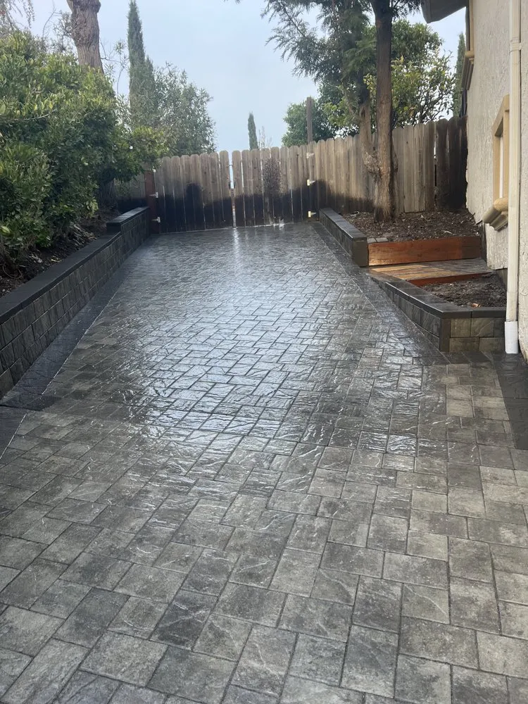 Reliable yard cleanup service in Fairfield, CA by Mels Construction