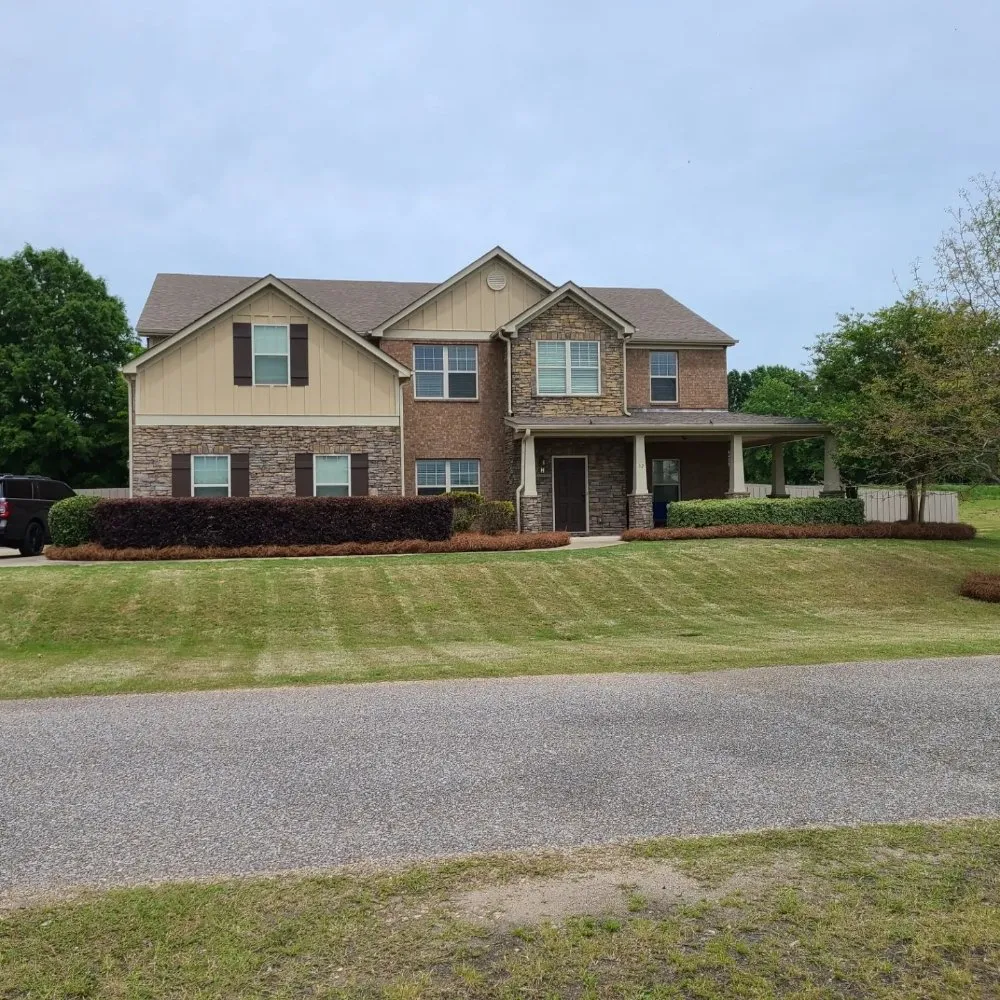 Expert yard cleanup service for year-round maintenance across Montgomery, AL - Mel's Lawn Care