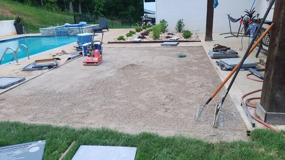 Local lawn care service with custom design across Deatsville, AL - Mel's lawn service