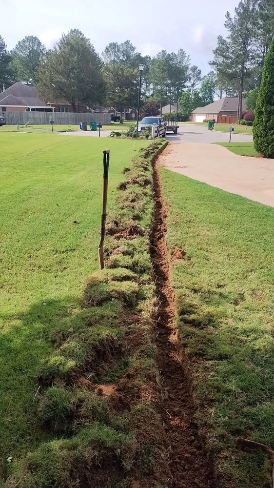 Local outdoor landscaping in Deatsville, AL by Mel's lawn service