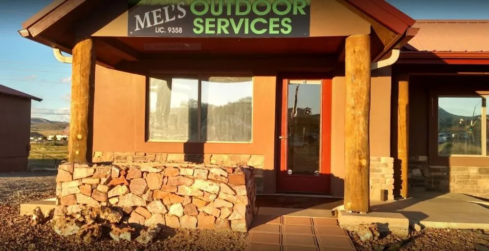 Custom yard cleanup service experts serving Dewey, AZ - Mel's Outdoor Services
