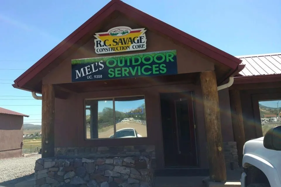 Expert yard maintenance in Dewey, AZ by Mel's Outdoor Services