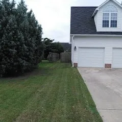 Affordable lawn care service experts serving Fayetteville, NC - Melvin Lawn Service