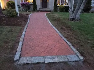 Reliable lawn care service in Cranston, RI by Melvin´s Landscaping