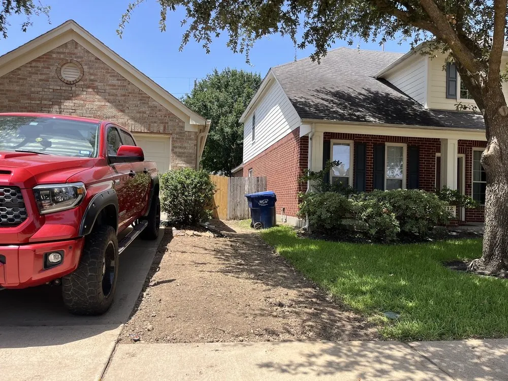 Expert yard maintenance in Rosenberg, TX - Memelandscaping