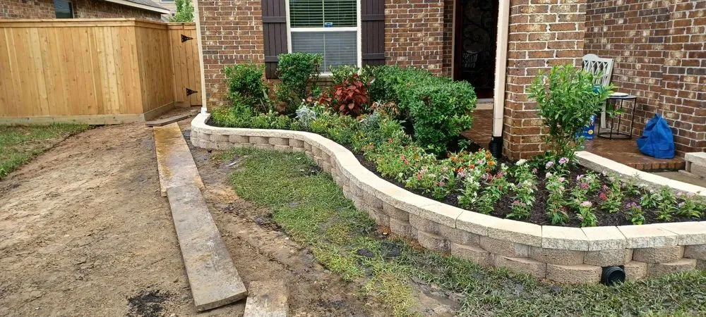 Affordable outdoor landscaping for outdoor upgrades across Rosenberg, TX - Memelandscaping