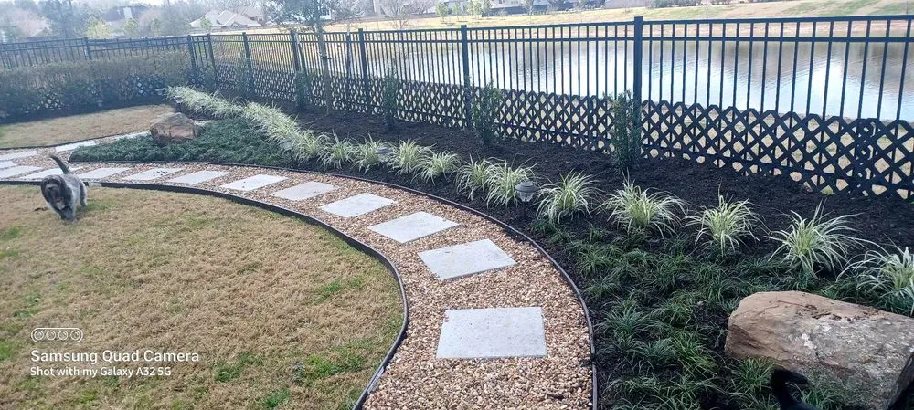 Professional landscape design experts serving Rosenberg, TX - Memelandscaping