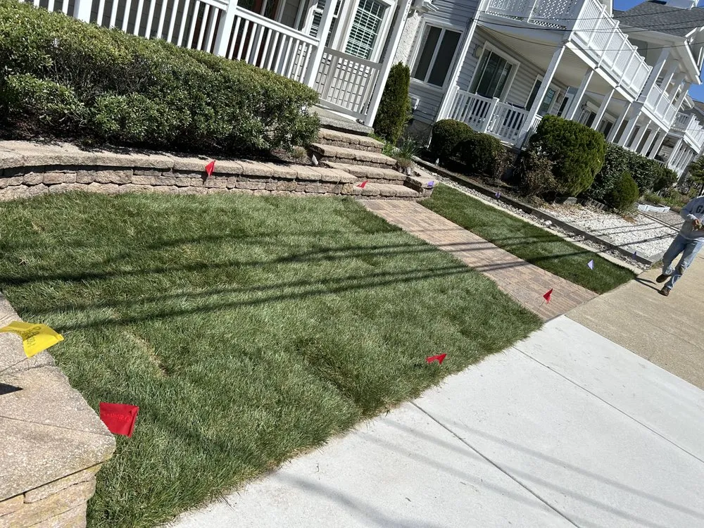 Custom yard maintenance experts serving Manahawkin, NJ - Memo’s Landscaping