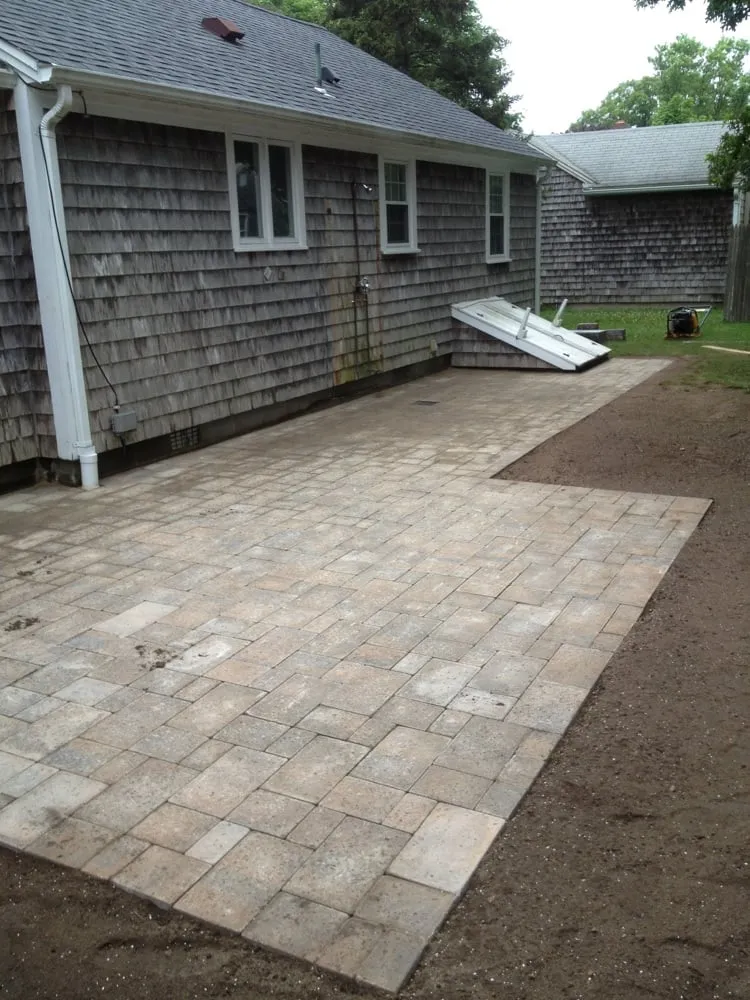 Affordable yard maintenance in Marstons Mills, MA - Men At Work