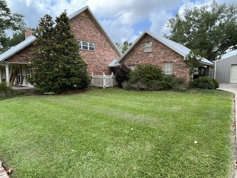 Trusted outdoor landscaping in Sulphur, LA - Menard Landscaping Services