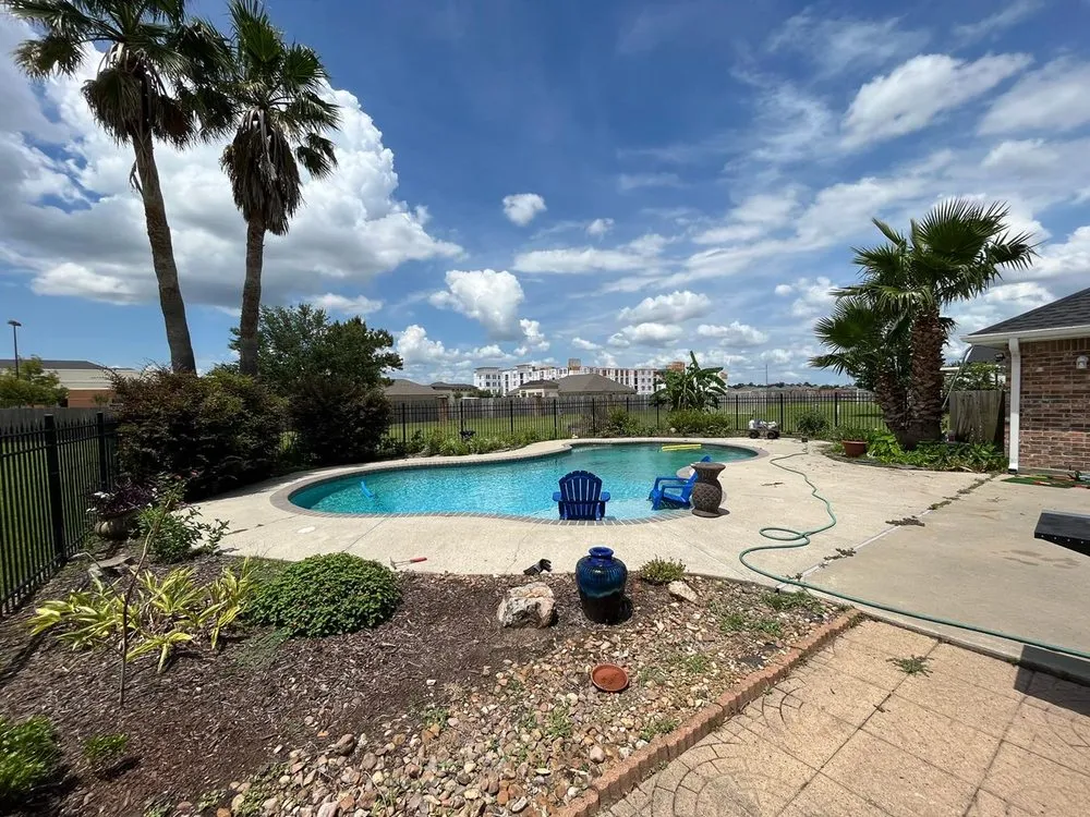 Top-rated landscape design for homes across Sulphur, LA - Menard Landscaping Services