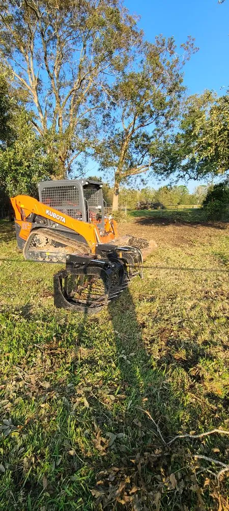 Trusted garden landscaping in Church Point, LA by Menard Tree Service