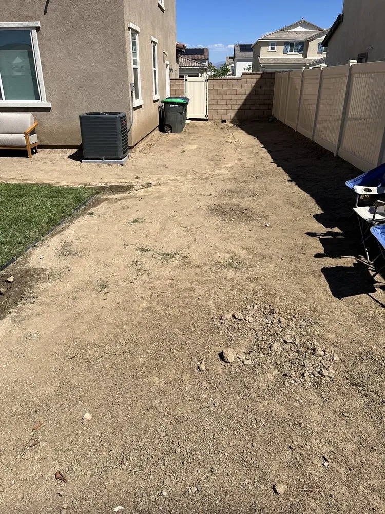 Professional yard maintenance in Rialto, CA - Mena’s Full Landscaping