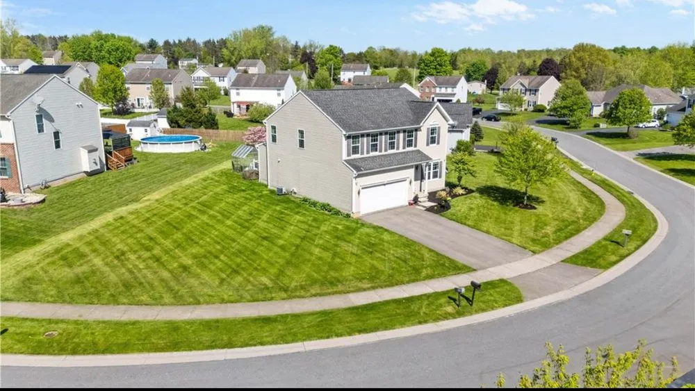 Trusted yard cleanup service for beautiful yards in Macedon, NY by Menco Management