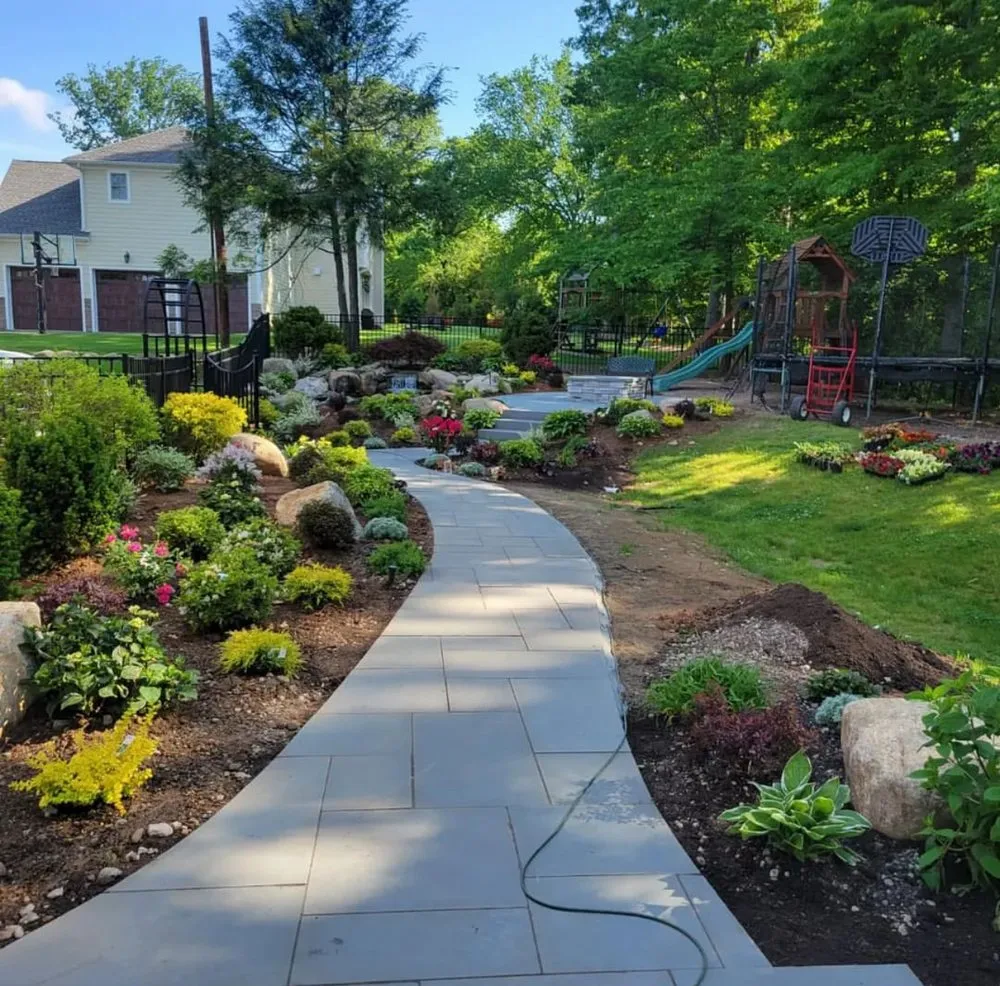 Reliable yard maintenance experts serving Damascus, MD - Mendez Enterprises